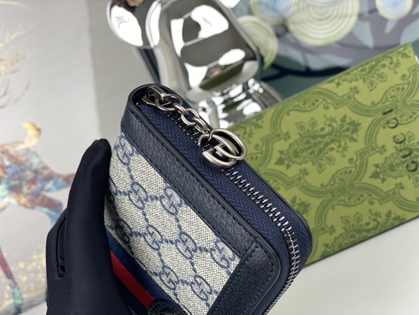 グッチ財布コピー内部構造